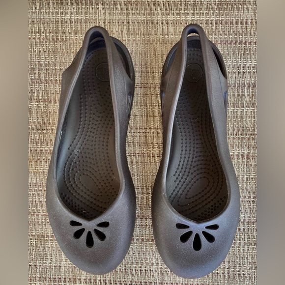 Girls CROCS, size W5, Brown - Picture 2 of 5